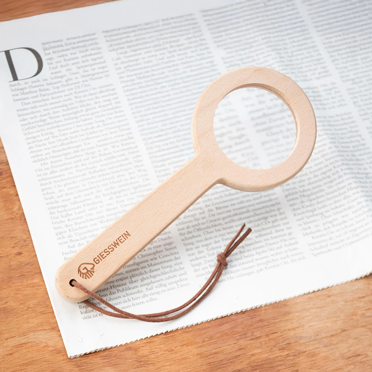 Natural wood magnifying glass - Image 6
